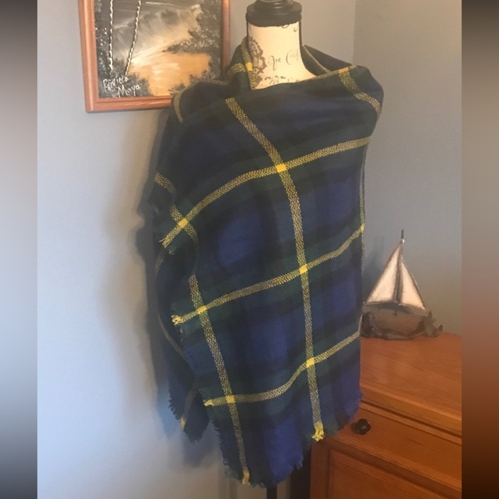 Plaid shawl wrap scarf NWOT
